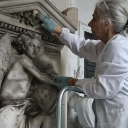 Cleaning of the Bozano memorial